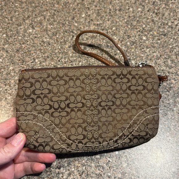 Coach signature wristlet - Picture 2 of 3